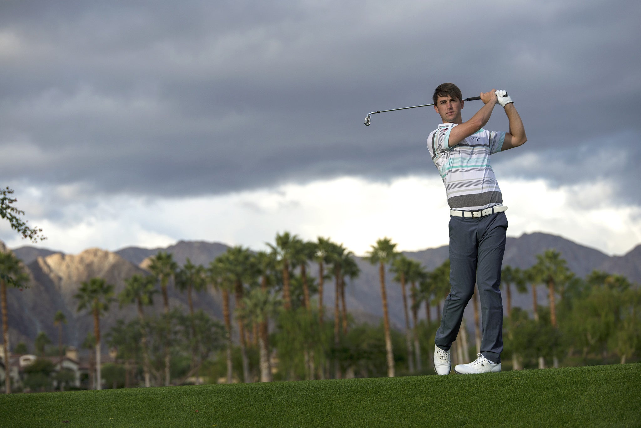 Matte Grey Signs #1 World Ranked Amateur Ollie Schniederjans